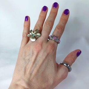 Girlie Rhinestone Ring Set.